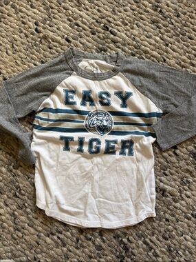 kids CHASER Easy Tiger Grey & White RaglanShirt